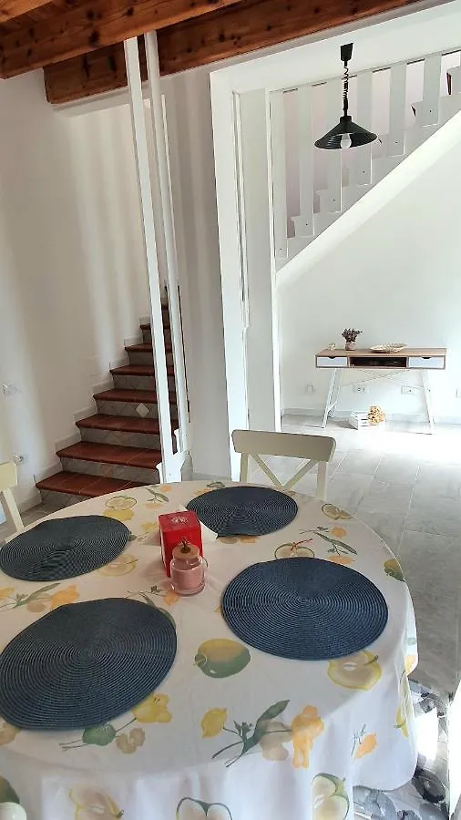 Helianthus Hotel Assemini 0*,